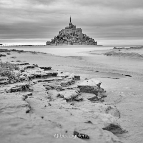 sculpture naturelle prés salés mont saint michel formes sculptées par les marées format carré photographie d'art
