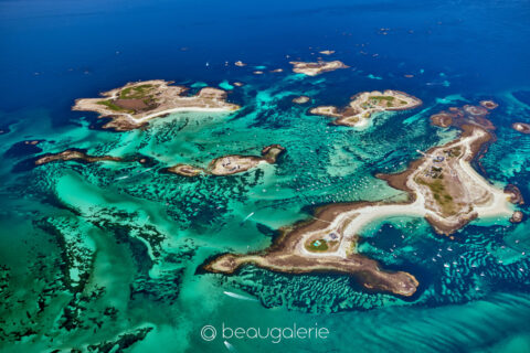 onds marins archipel Glénan marée basse lumière turquoise